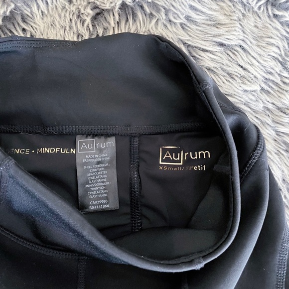 Core Cropped legging by aurum activewear XS - Picture 2 of 6